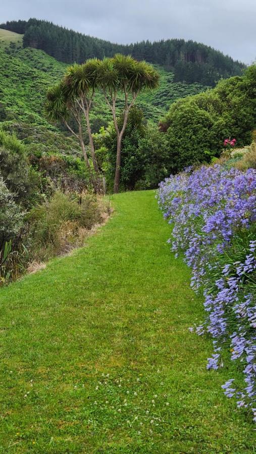 Hotel Boutique Art Retreat Upper Hutt Esterno foto
