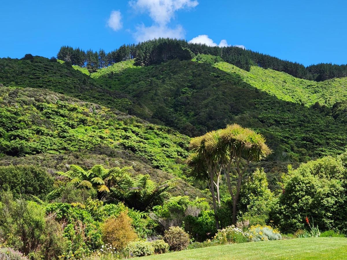 Hotel Boutique Art Retreat Upper Hutt Esterno foto