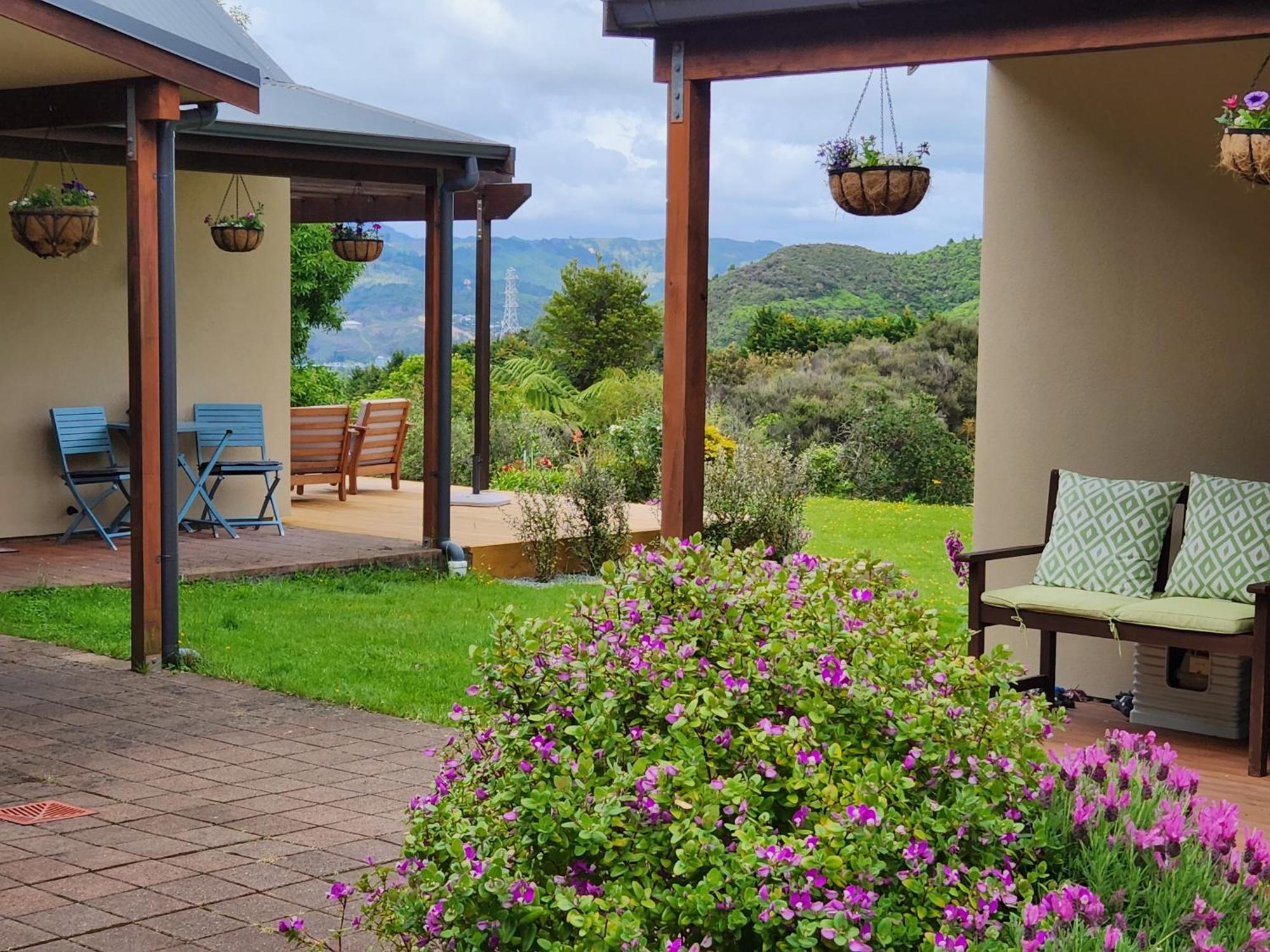 Hotel Boutique Art Retreat Upper Hutt Esterno foto