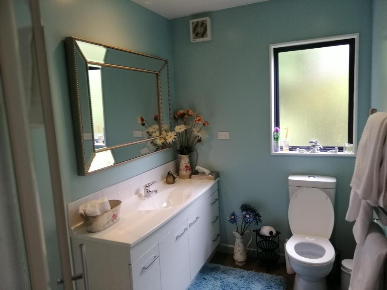 Hotel Boutique Art Retreat Upper Hutt Esterno foto